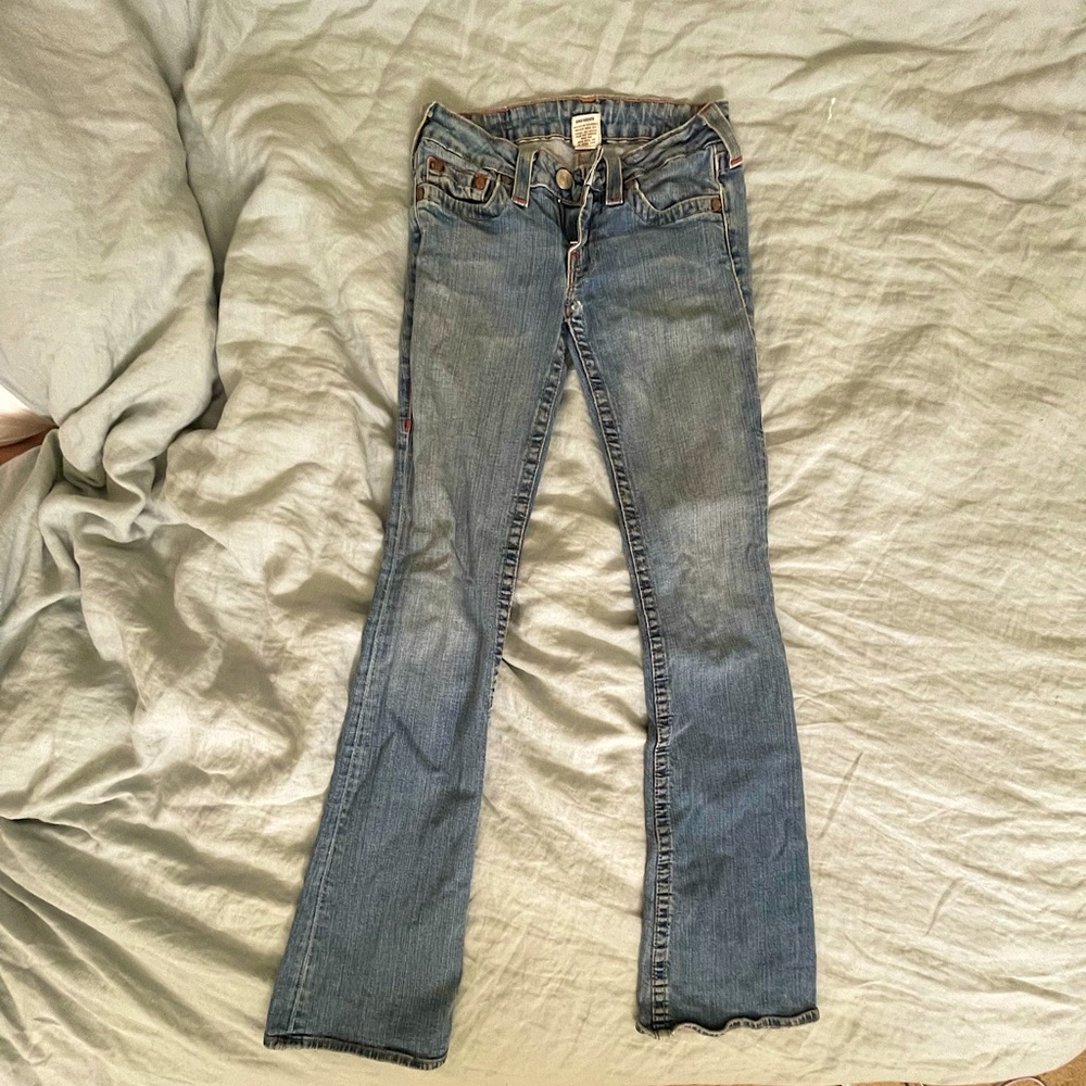 Cute low-rise vintage-style True Religions!